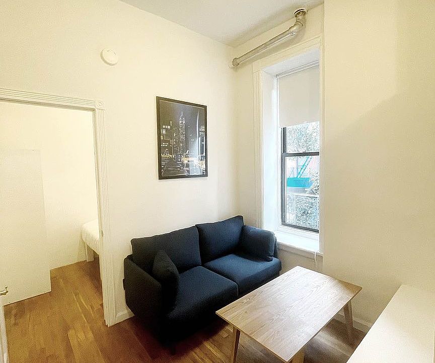 1st image of 168 Stanton St #1A