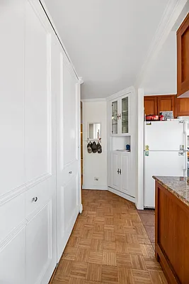 Sold by Level Group | media 9