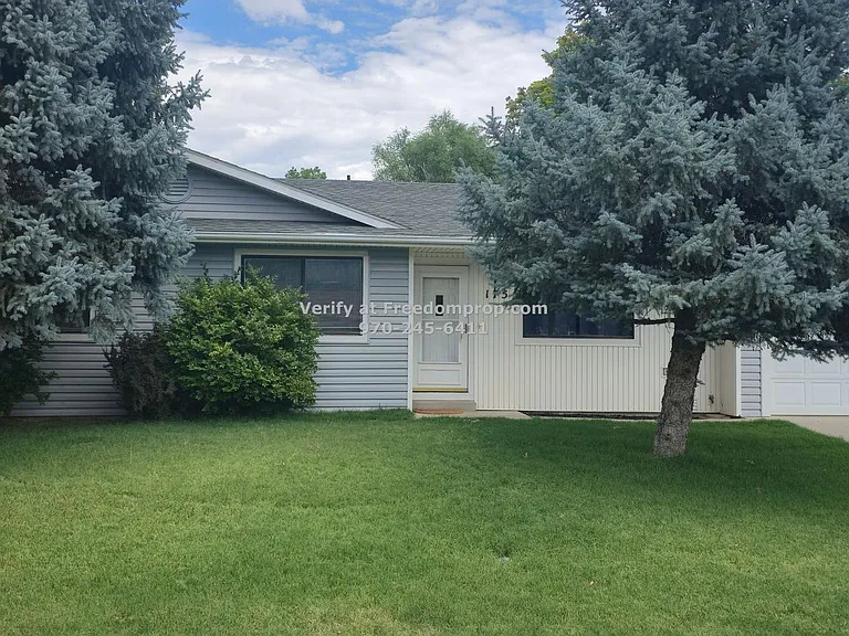 175 Applewood Dr — Photo 1