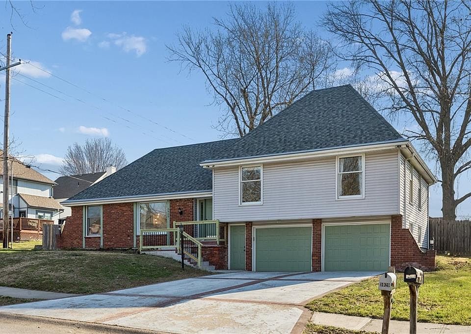 1st image of 5929 N Mersington Ave