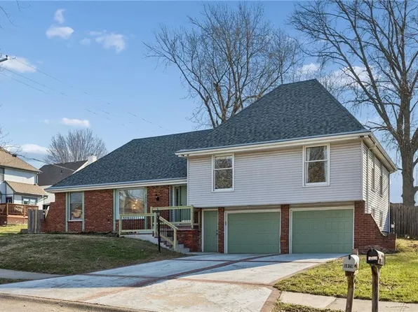 5929 N Mersington Ave, Kansas City, MO 64119