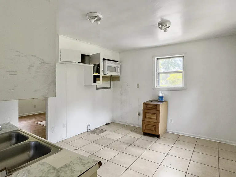 1137 Carter Rd — Photo 10