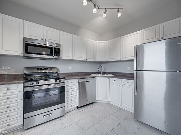 5th image of 4849 N Ravenswood Ave APT 2N