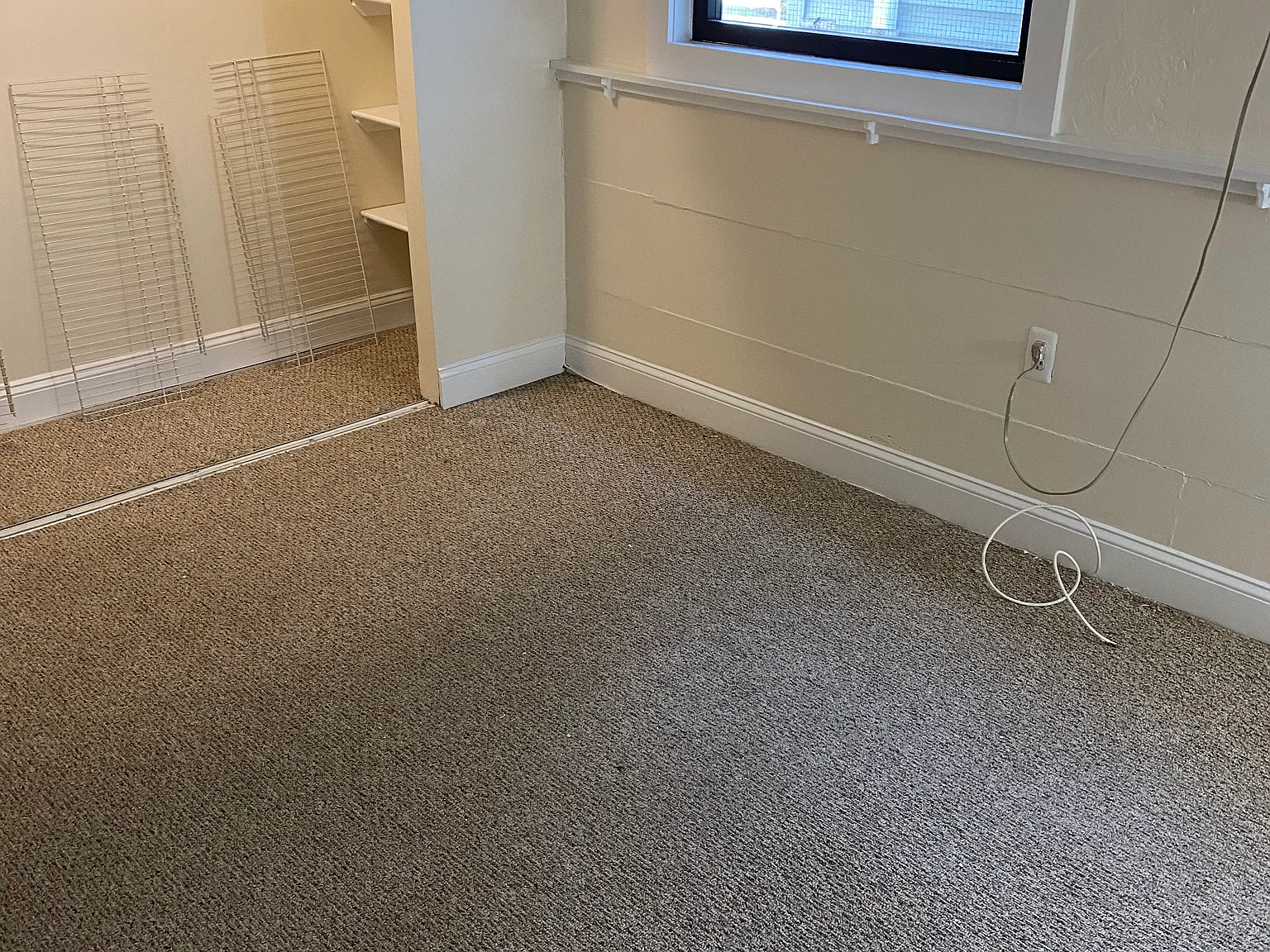 1 bed, 750 sqft, $2,345 — Photo 3
