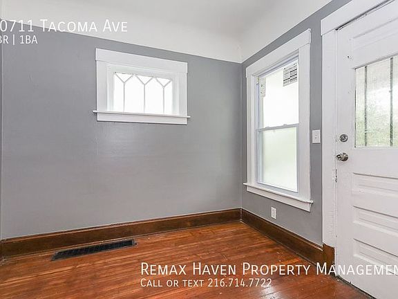5th image of 10711 Tacoma Ave