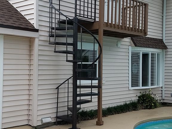 Spiral staircase to Mbrm