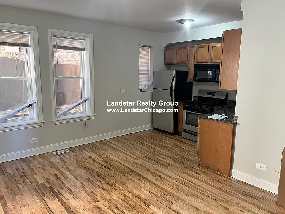Kitchen/ Living Room