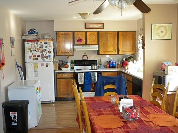 5th image of 307 Barbados Dr N