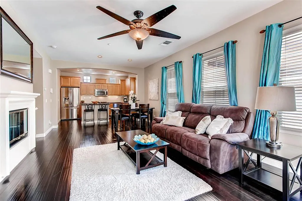 3 bed, 1523 sqft, $4,595 — Photo 4