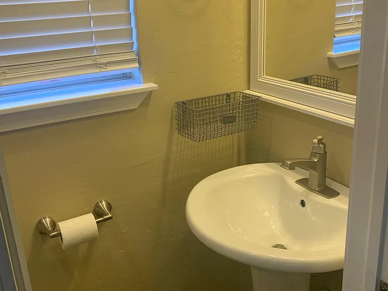 620 Smalley Dr — Photo 11