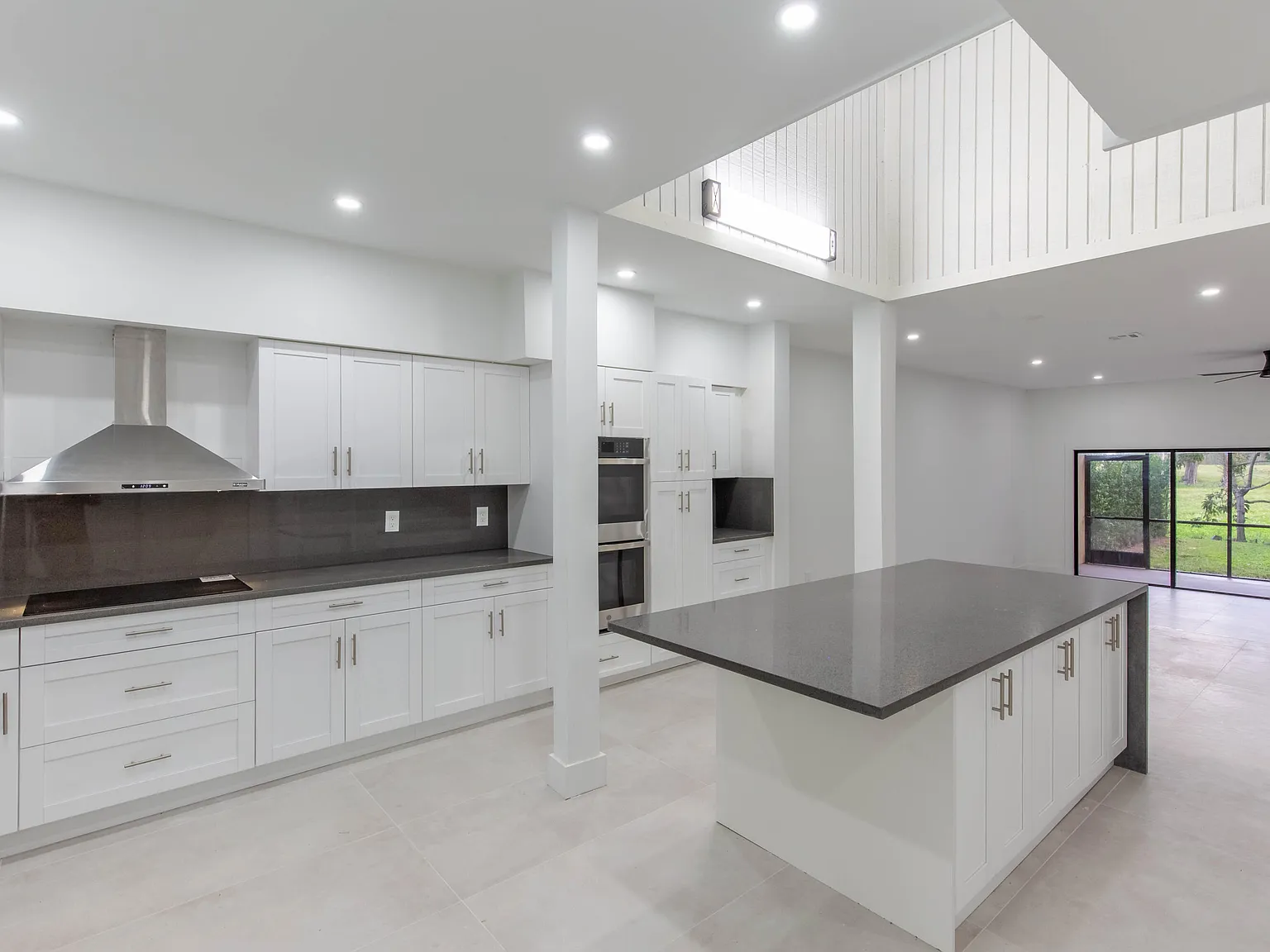 3 bed, 2.5 bath, 2098 sqft, $2,970 — Photo 2