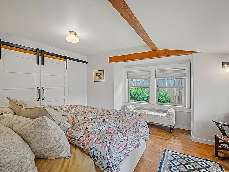 1161 NW Federal St — Photo 17