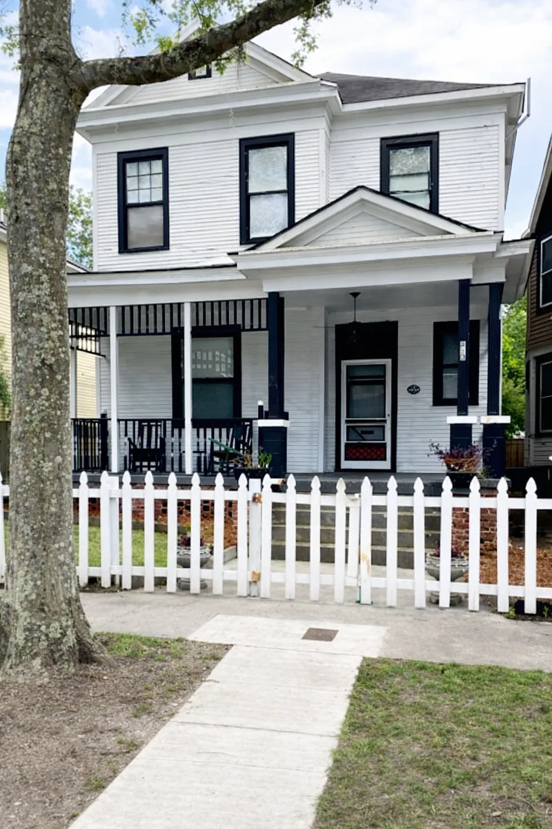 Building Photo - 813 E Park Ave #B