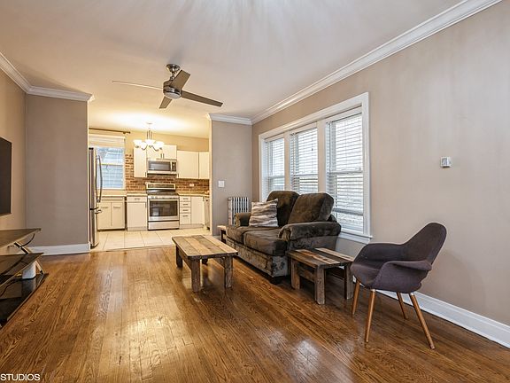 5th image of 6970 N Wolcott Ave APT 1