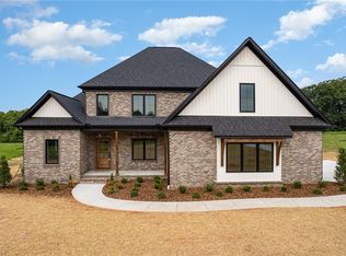 1100 Haynes Rd, Summerfield, NC 27358