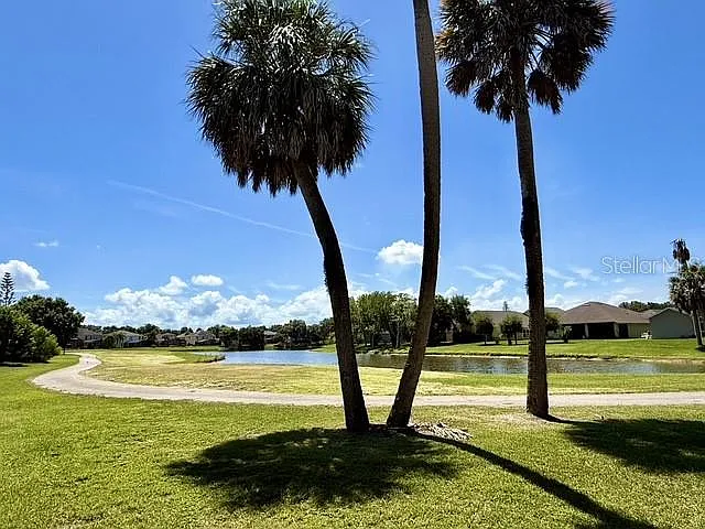 2300 The Oaks Blvd — Photo 52