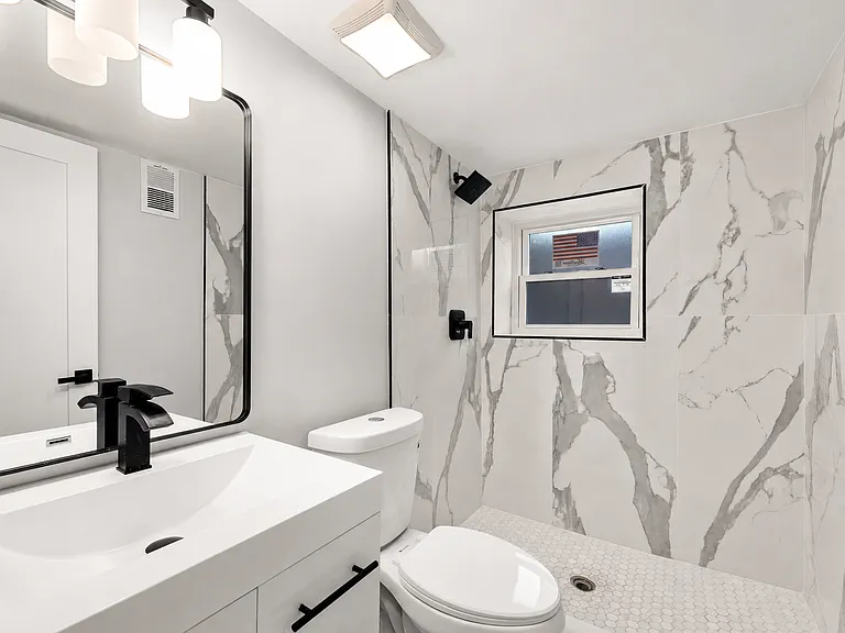 4815 N Hamlin Ave #BASEMENT — Photo 9