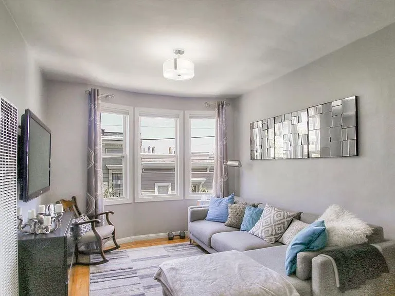 249 Rose St — Photo 3