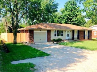 2901 Wildwood Rd, Middletown, OH 45042