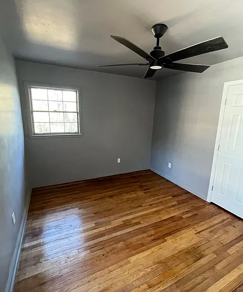 2058 Shamrock Dr — Photo 5