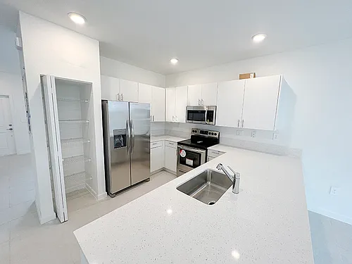 13302 SW 286th St Photo 1