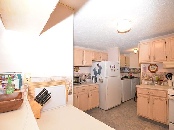 5th image of 339 Possum Point Dr