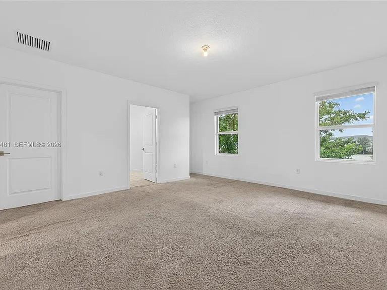 1780 SE 9th Ave — Photo 5