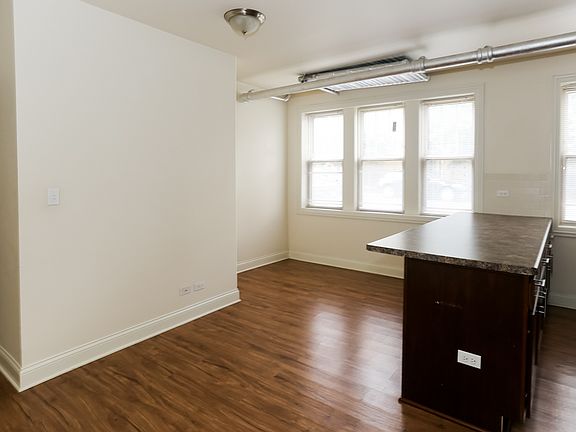 4th image of 4871 N Washtenaw Ave #G