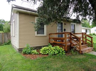 722 May St, Geneva, IL 60134