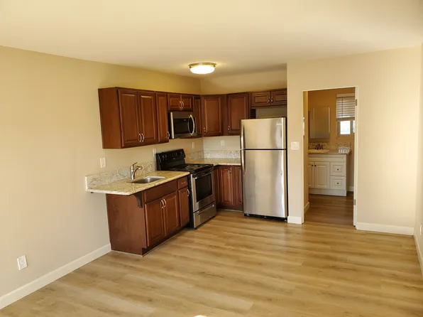 1845 Hornblend St, San Diego, CA