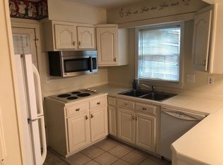 8706 Blossom Ln, Plantation, KY 40242