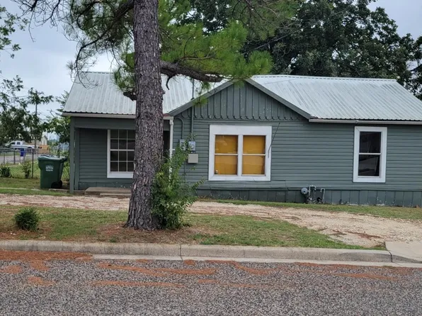 600 Water St, Whitesboro, TX 76273