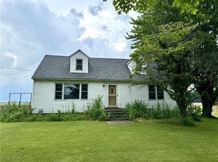 2705 Huron Avery Rd, Huron, OH 44839