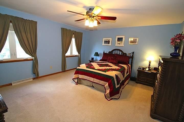1st image of 19370 N Hills Dr