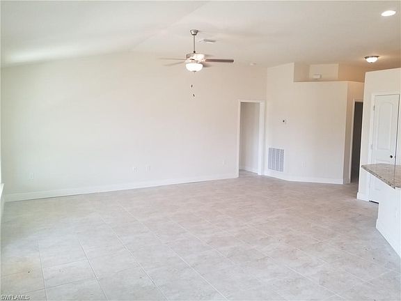 3rd image of 2527 Chiquita Blvd N
