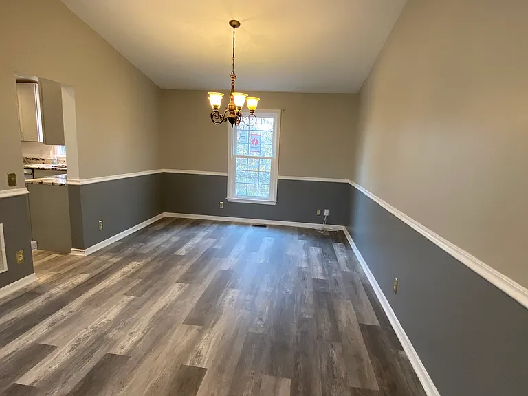 10523 Cedar Creek Dr — Photo 18