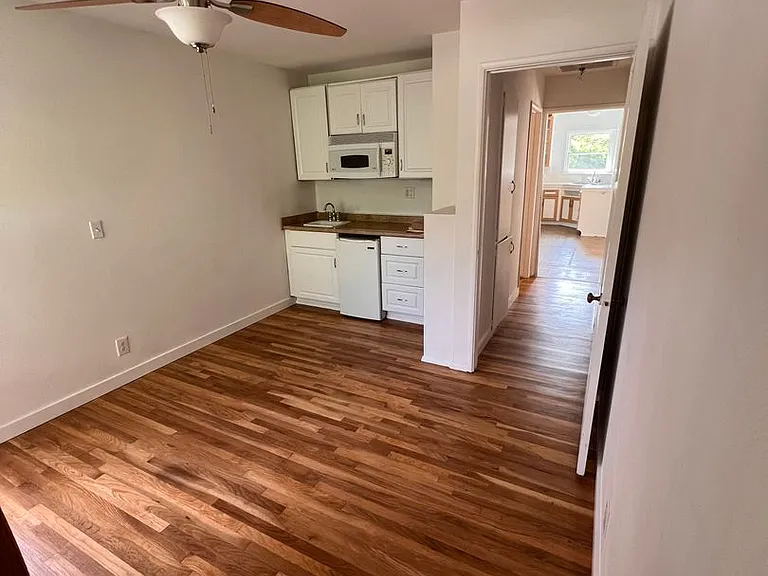 361 Avenida De La Vereda — Photo 9