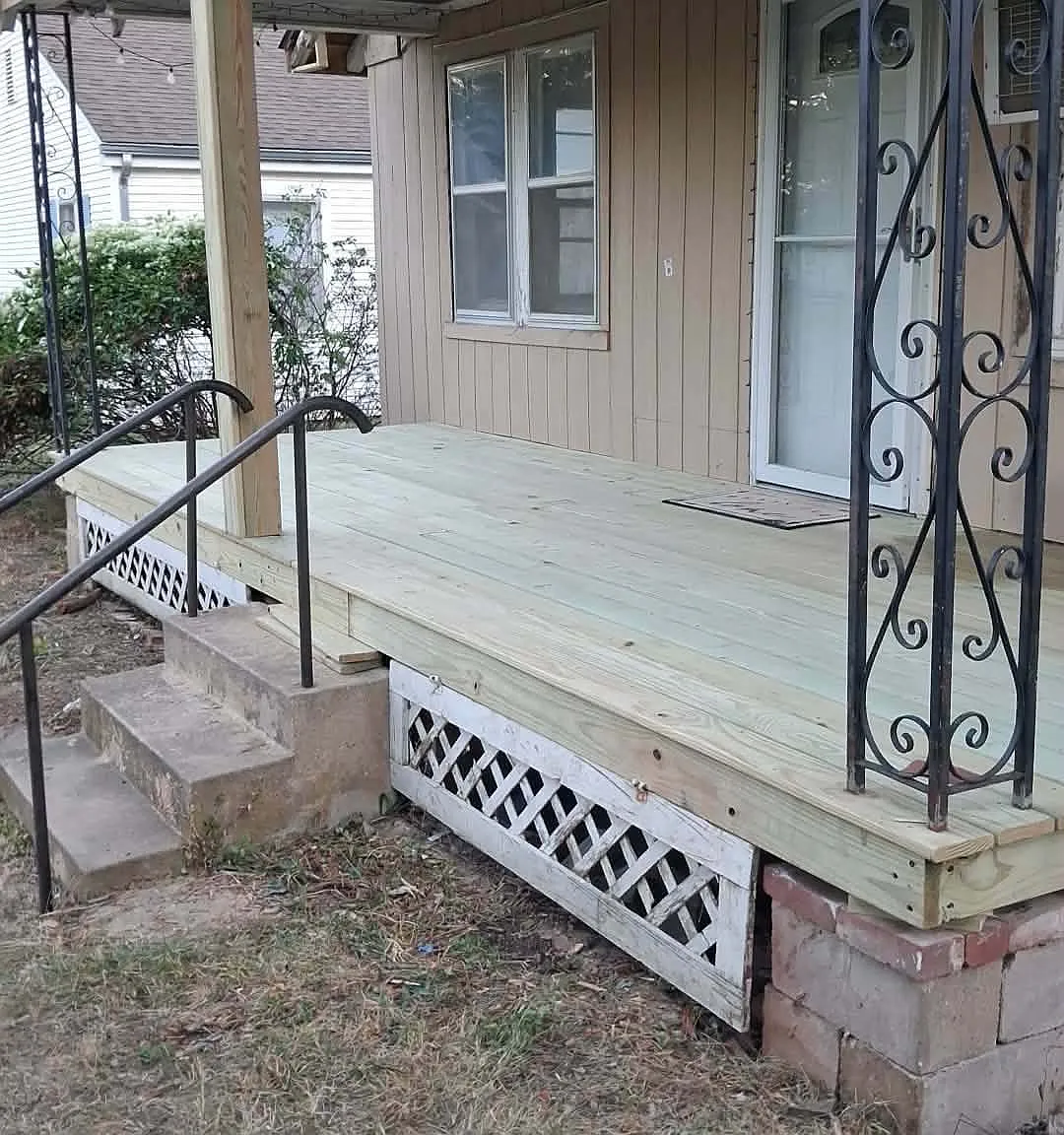 3 bed, 1392 sqft, $900 — Photo 1