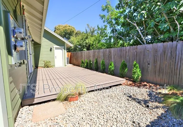4341 Dog Aly — Photo 31