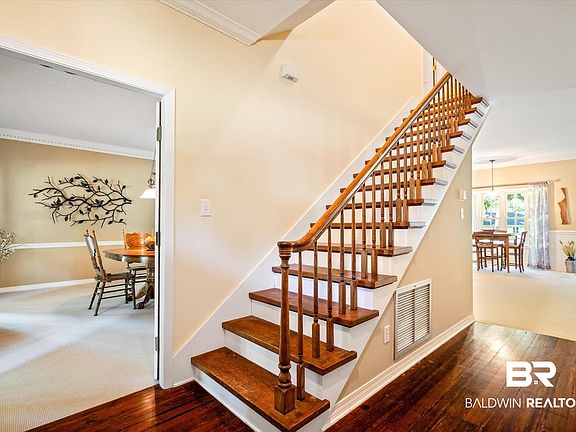 5th image of 6401 Jacksons Oak Dr