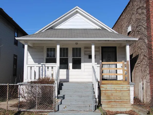 2427 North Holton STREET, Milwaukee, WI 53212