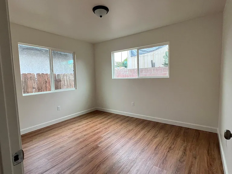 6827 San Luis St #1/2 — Photo 20