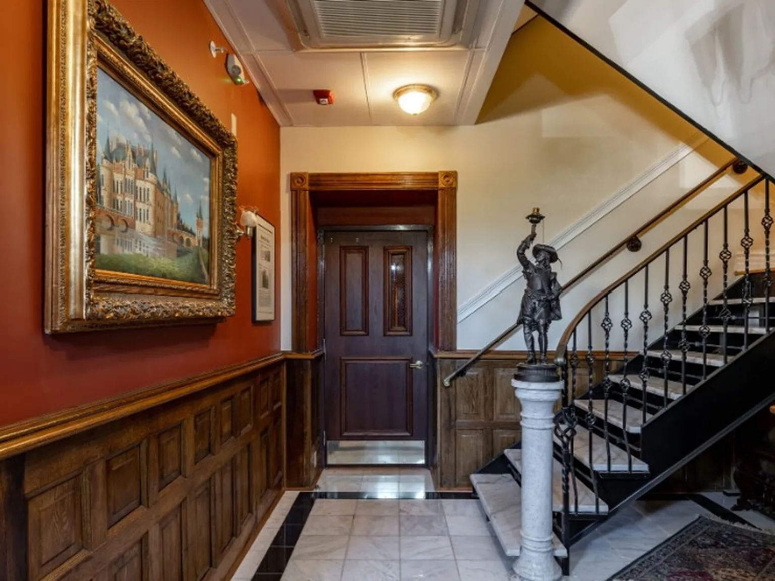 The James Scott Mansion — Photo 4