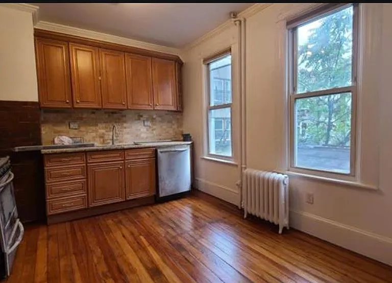 476 Gregory Ave #2 — Photo 9