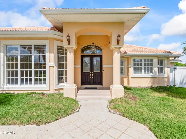 8 Cayuse Ct, Palm Coast, FL 32137