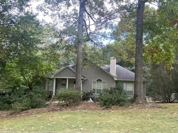 3200 Cahaba Brook Cir, Birmingham, AL 35243