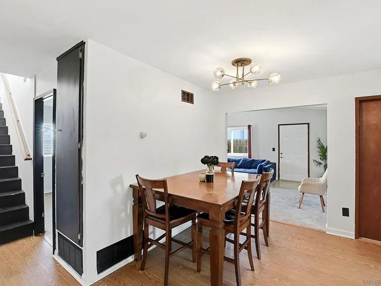 1830 Thelborn Way — Photo 14