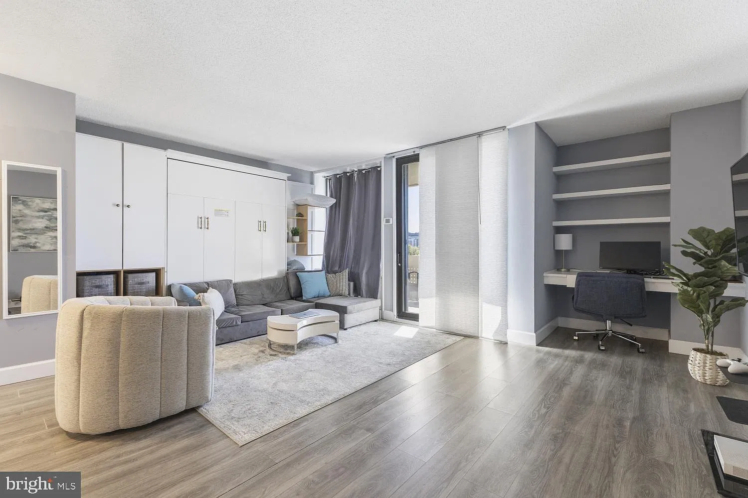 240 M St SW — Photo 3