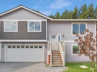 9538 Holly Dr, Everett, WA 98204
