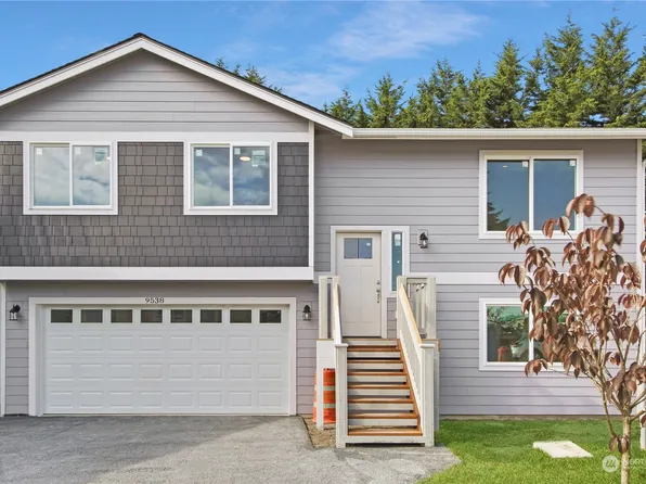 9538 Holly Drive, Everett, WA 98204